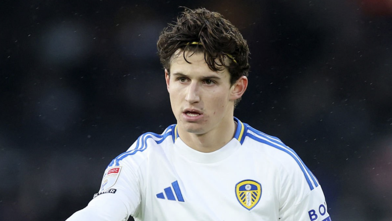 Brenden Aaronson scores in Leeds United’s home victory