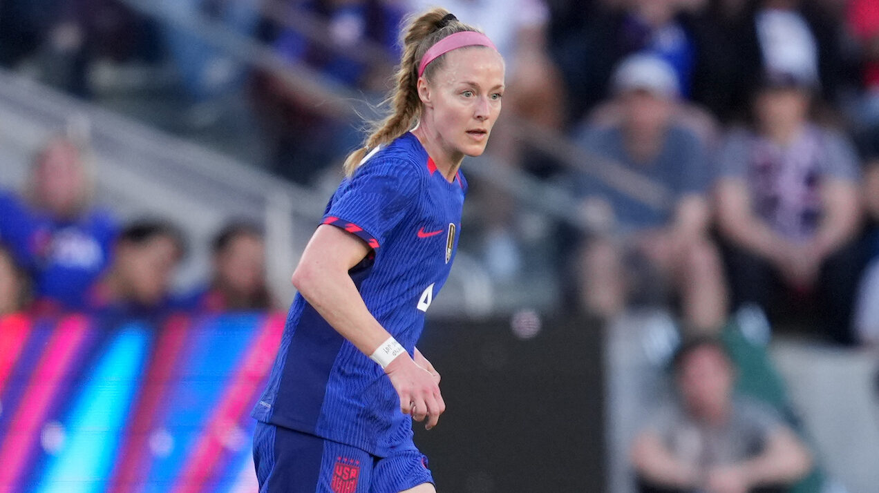 USWNT defender Becky Sauerbrunn announces retirement