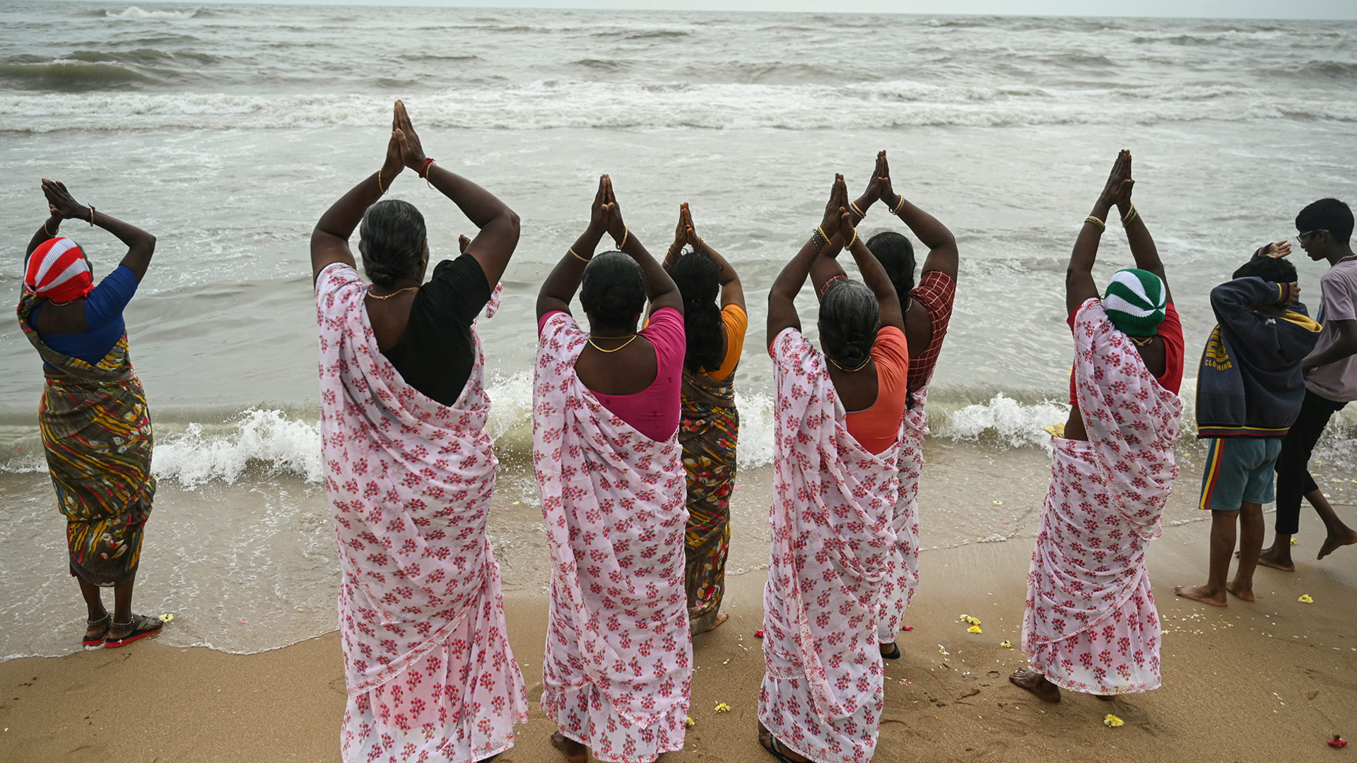 Memorials held across Asia to mark 20 years since the Tsunami tragedy | Tsunami