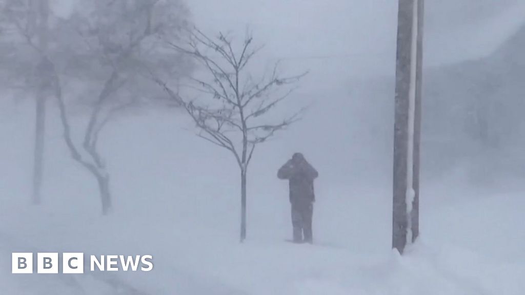 Snow blankets components of New York and Nebraska