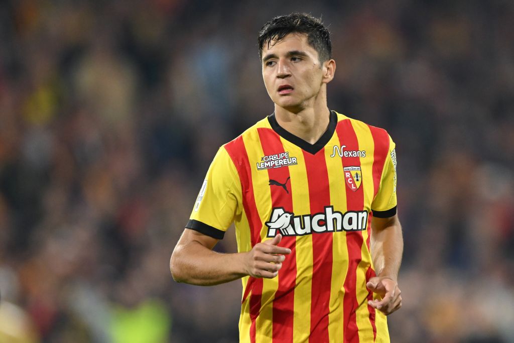 Lens confirm Man City target will be sold in January as Premier League champions open talks: report