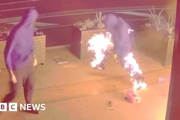 Arson suspect accidentally sets own trousers alight in Melbourne