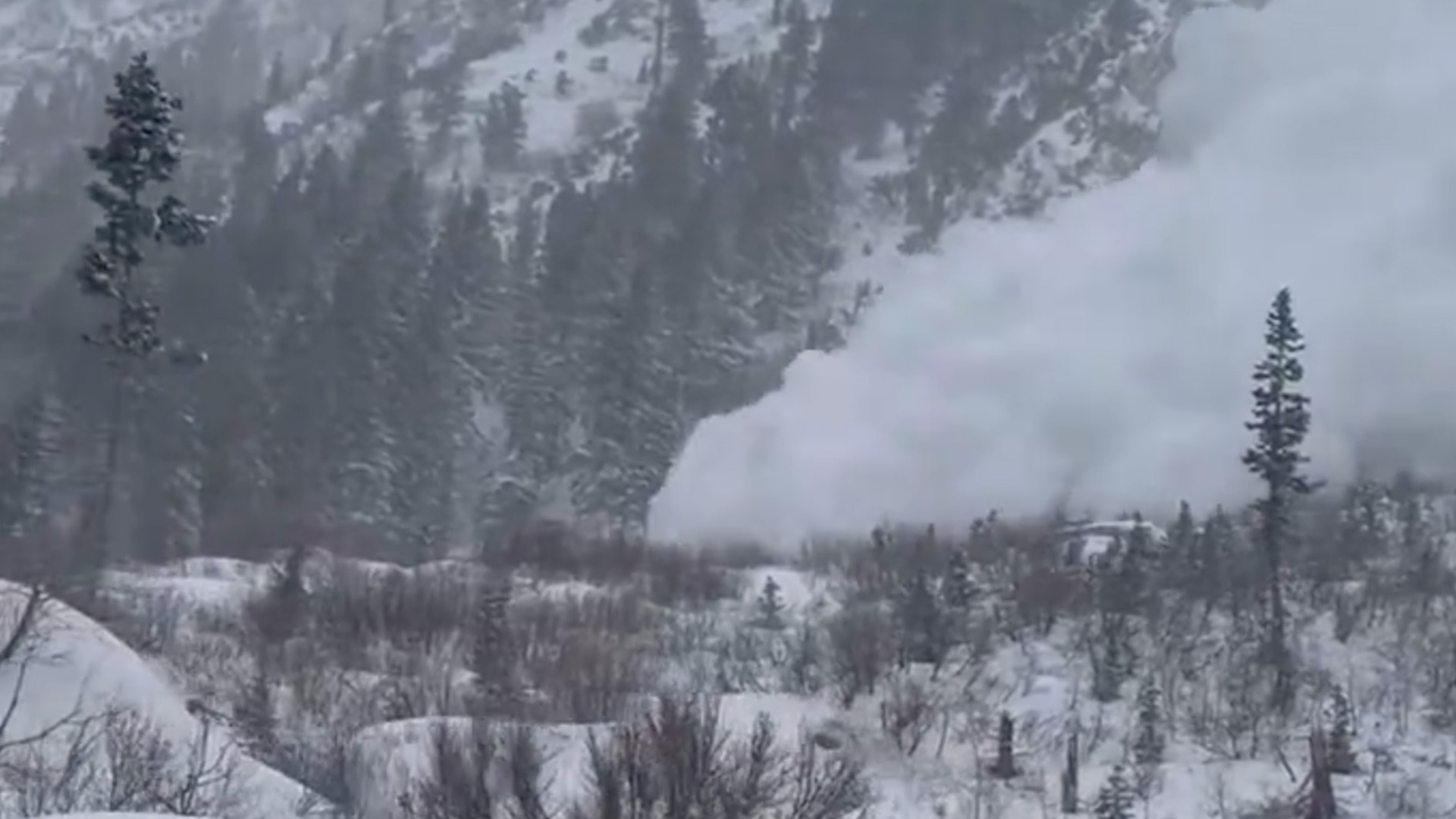 Dramatic video of an avalanche in Utah | Local weather