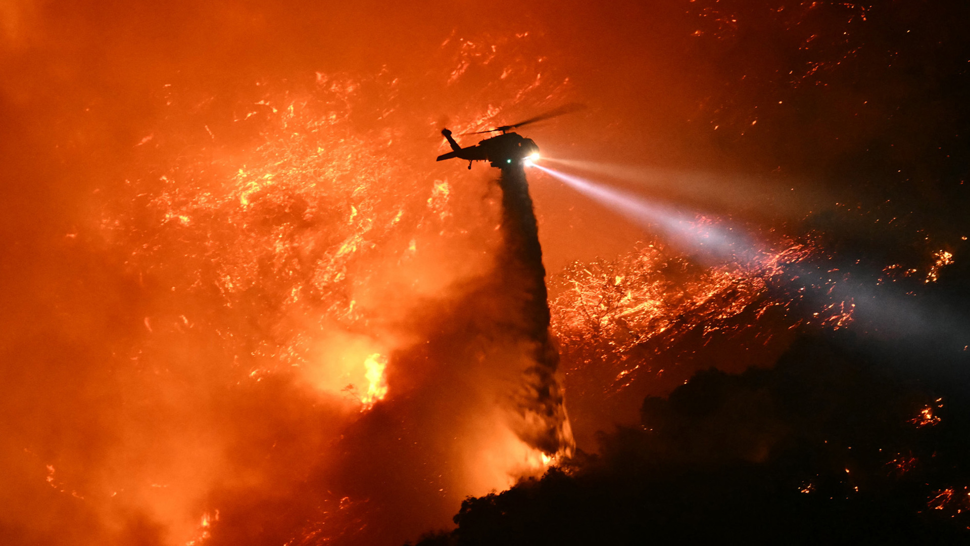 Battle to save LA from fires amid criticism authorities were ill-prepared