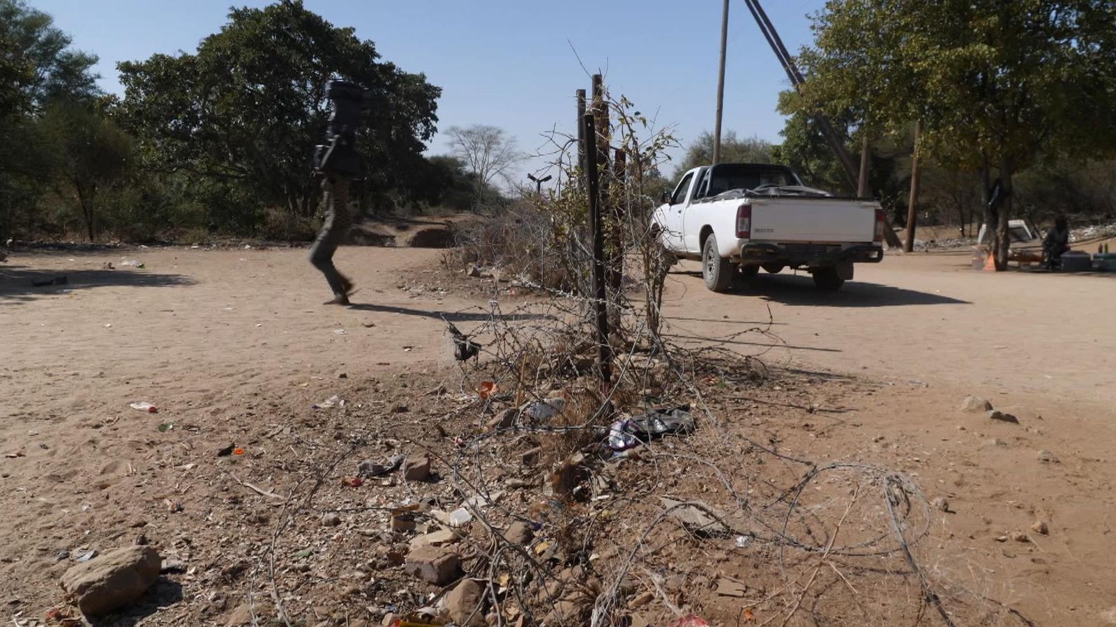 As anti-immigration rages, migrants from Zimbabwe jump the border into South Africa with ease | World News